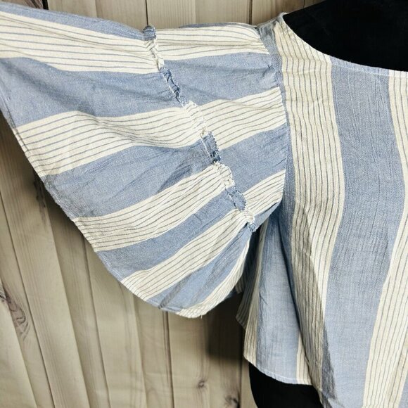 AMERICAN EAGLE Womens Sz S Blue White Striped Chambray Top Bell Sleeves Cropped - Picture 4 of 8